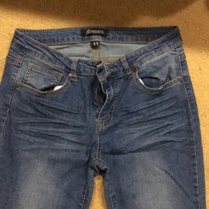 Brand New Women’s April Jeans Blue Jeans Size 11